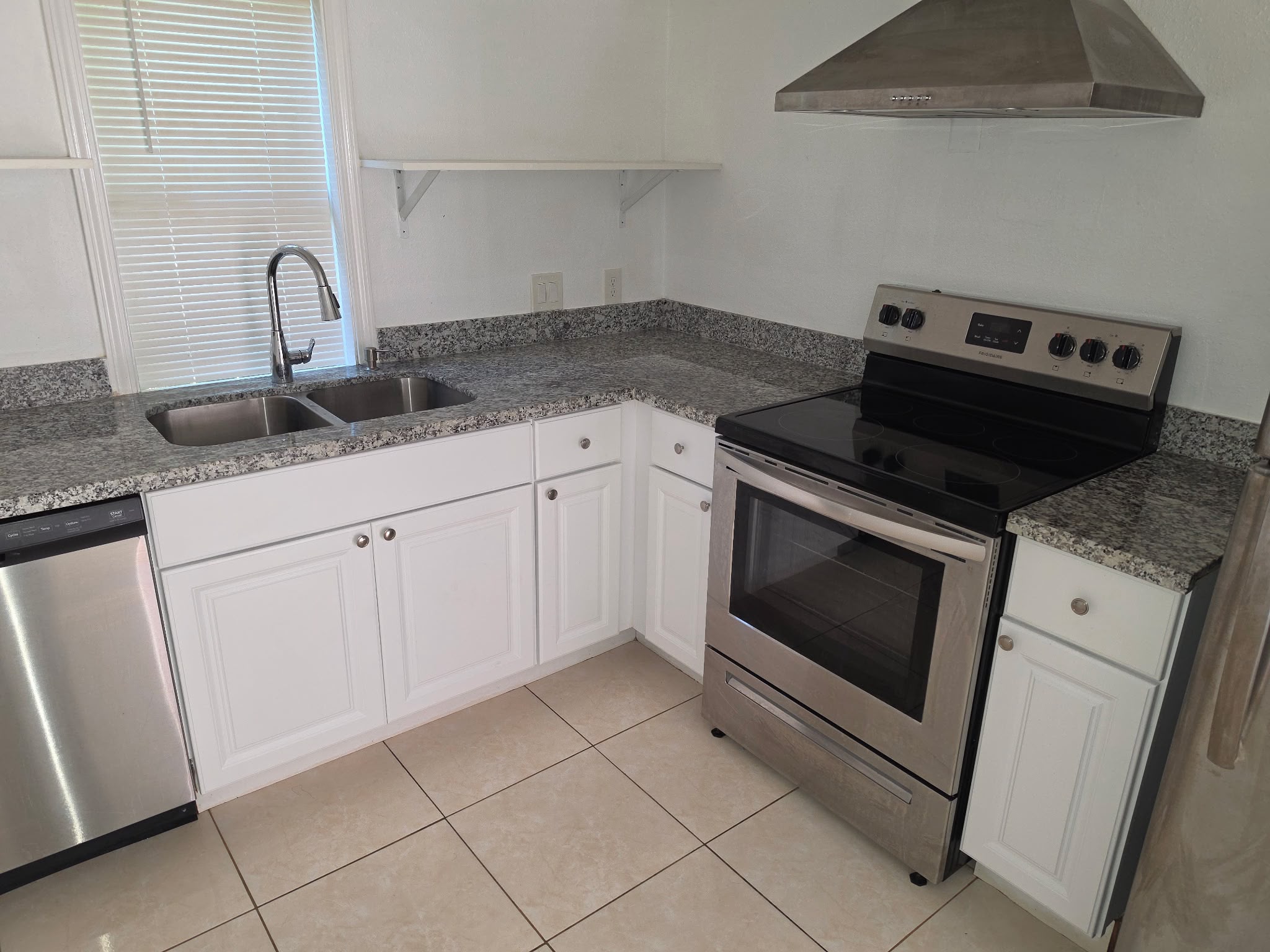 2206 Avenue M - C